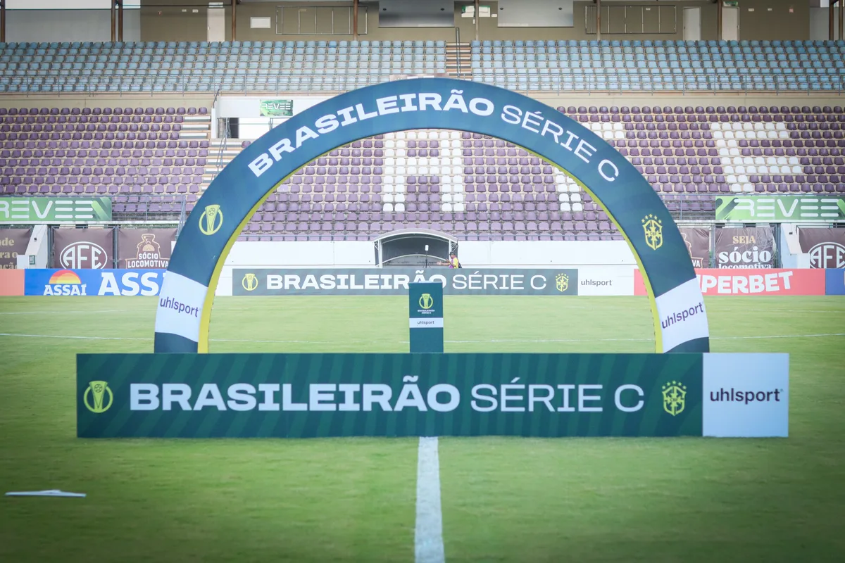Ferroviária x Brusque: onde assistir ao vivo, horário e escalações