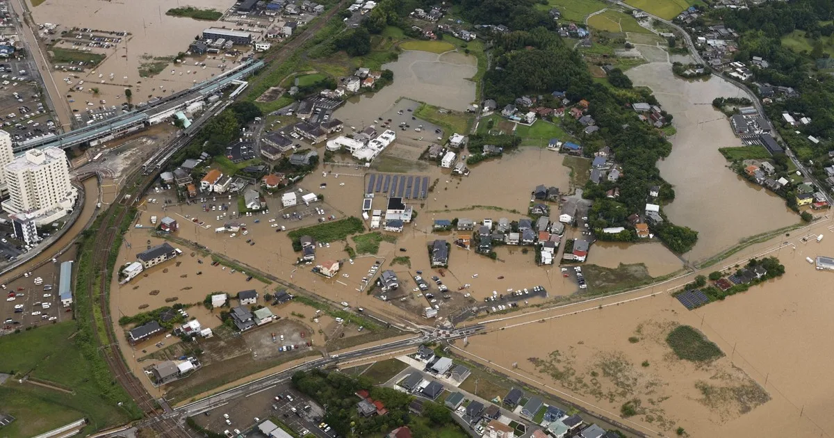 千葉の記録的大雨で8人死亡、1人不明 車の立ち往生など相次ぐ
