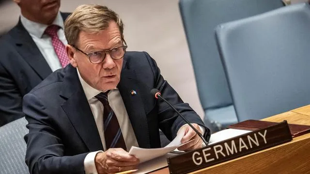 Ukrainekrieg : Wadephul wirft Russland »hybride Angriffe« auf Europa vor