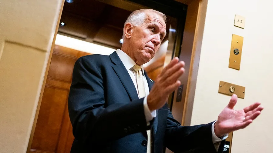GOP Sen. Tillis asks Musk to explain Ukraine losing access to Starlink