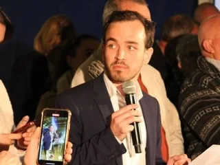 Après la mise en examen du maire de Concarneau pour viol et agression sexuelle, l’opposition appelle à sa démission