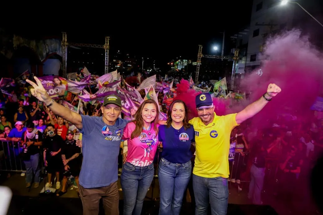Mailza e Jéssica Sales reúnem multidão em Cruzeiro do Sul: “Vamos cuidar do nosso Acre juntas