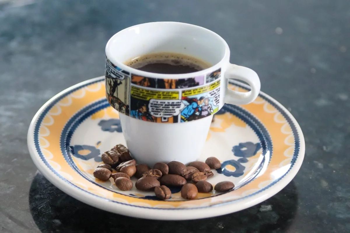 Vai fazer café em casa? Saiba escolher os grãos certos para espresso, coado e outros métodos