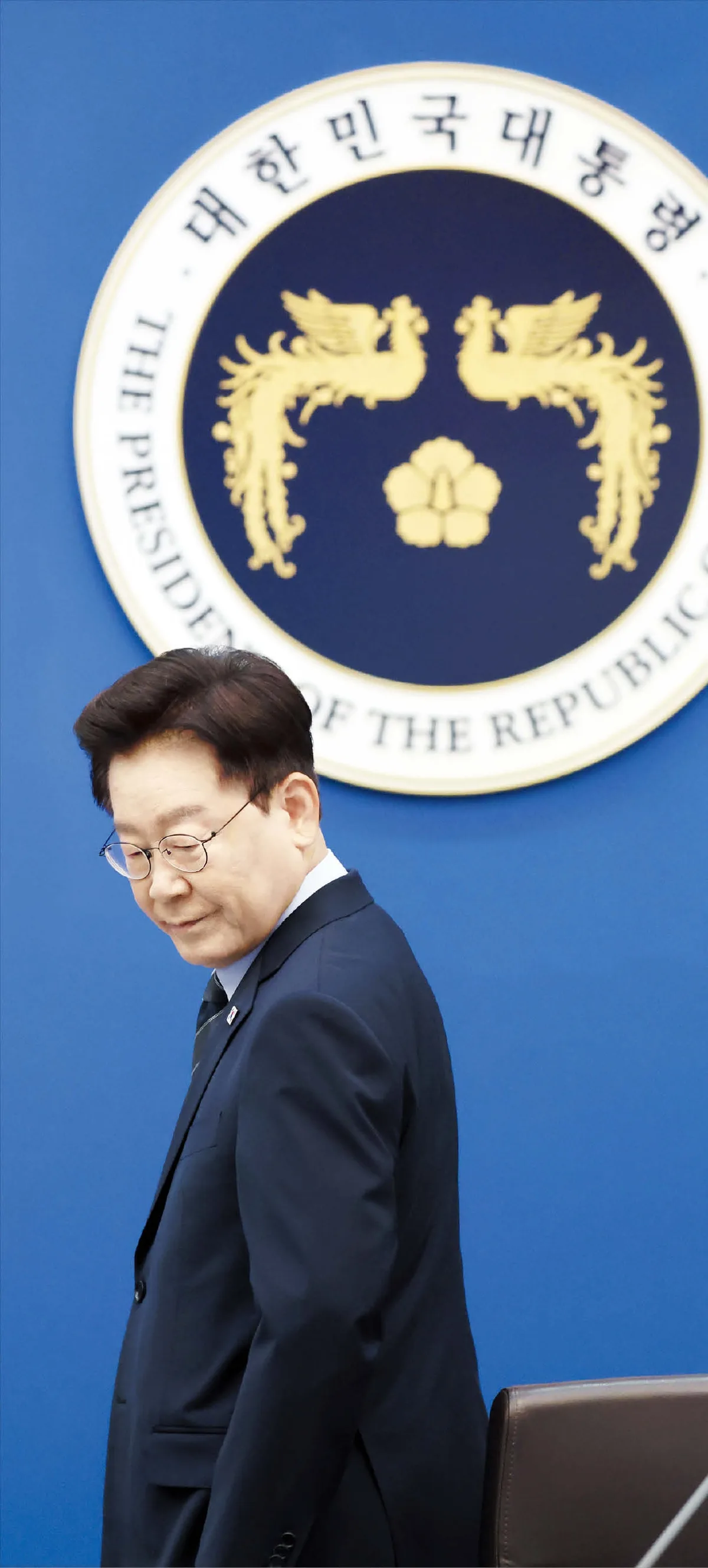 내년 예산 820조, 4년 뒤 1000조 찍는다