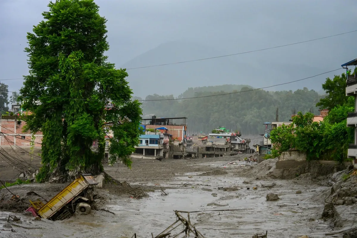 Líderes internacionales se solidarizan con Nepal y China tras la riada que deja centenares de muertos