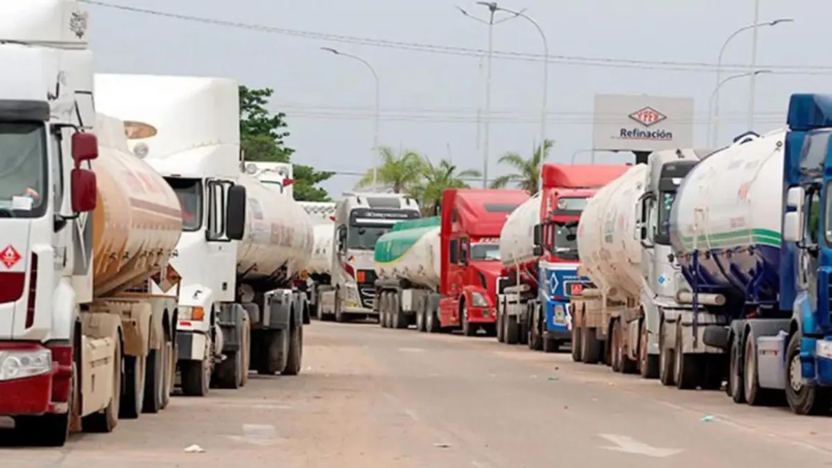 Crisis de combustible en Bolivia: Santa Cruz plantea alternativas y busca importar para consumo propio