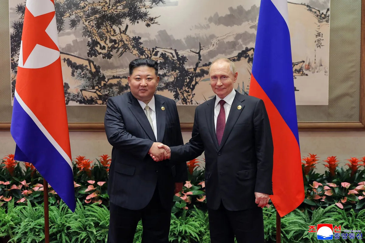 Guerre en Ukraine : que contiennent les lettres échangées entre Vladimir Poutine et Kim Jong-un ?