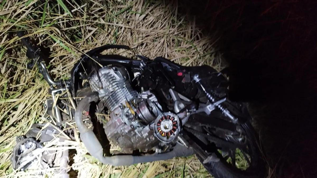 Motociclista morre em batida após caminhonete invadir a contramão na BR-365 em Patrocínio