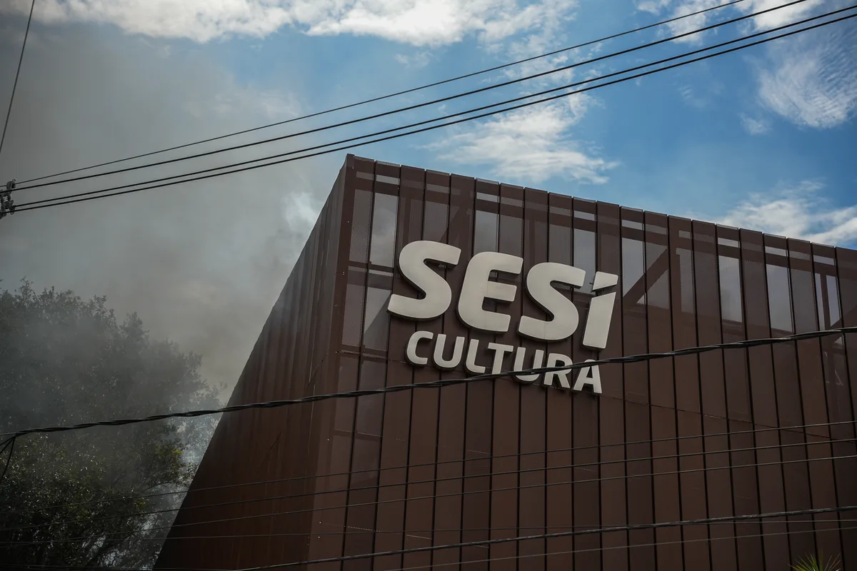 A torcida pelo rápido retorno do Teatro do Sesi