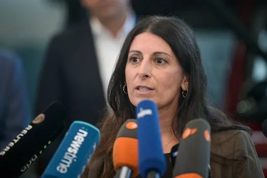 Volkswagen labour chief says confidence in CEO damaged but can be repaired