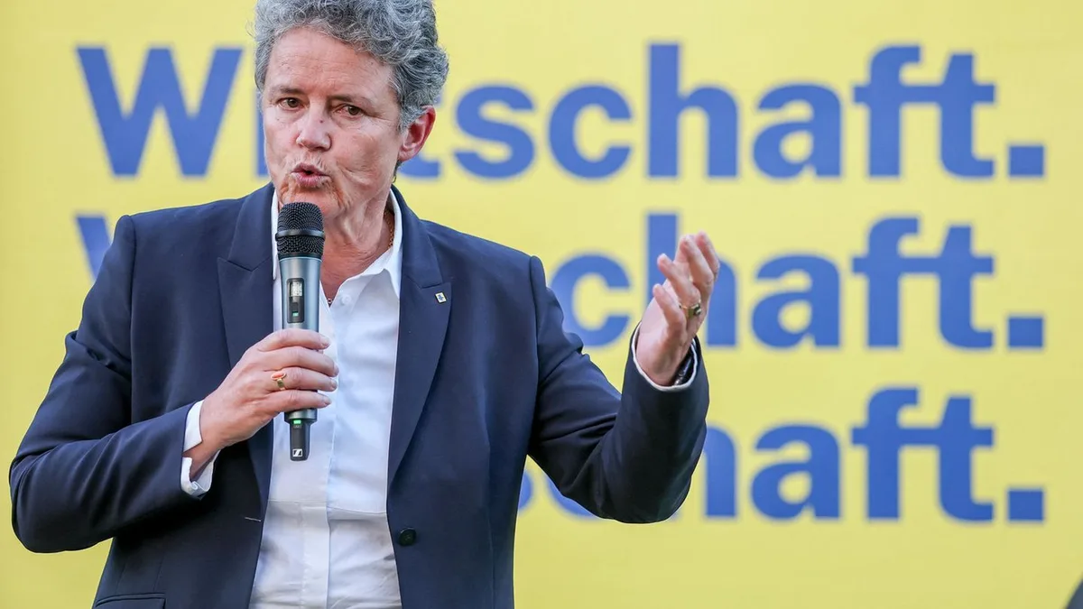 Wahlkampfabschluss der FDP: Wahlkampfabschluss: Hüskens für „Bürokratieschnitt“