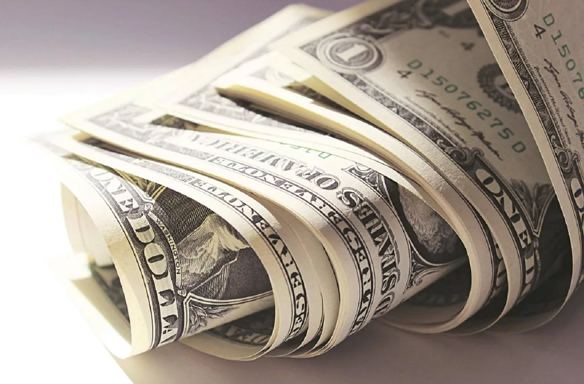 India's foreign exchange reserves fall $4.9 billion to $780.8 billion