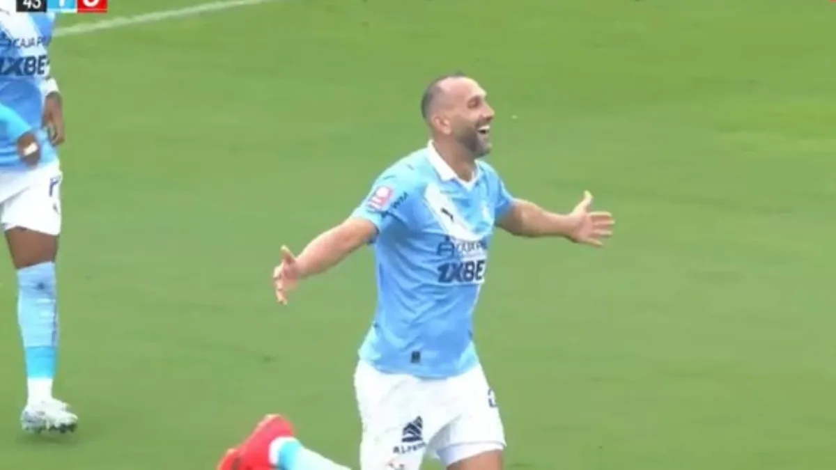 Golazo de Hernán Barcos con potente remate en Sporting Cristal vs Sport Huancayo por Liga 1 2026