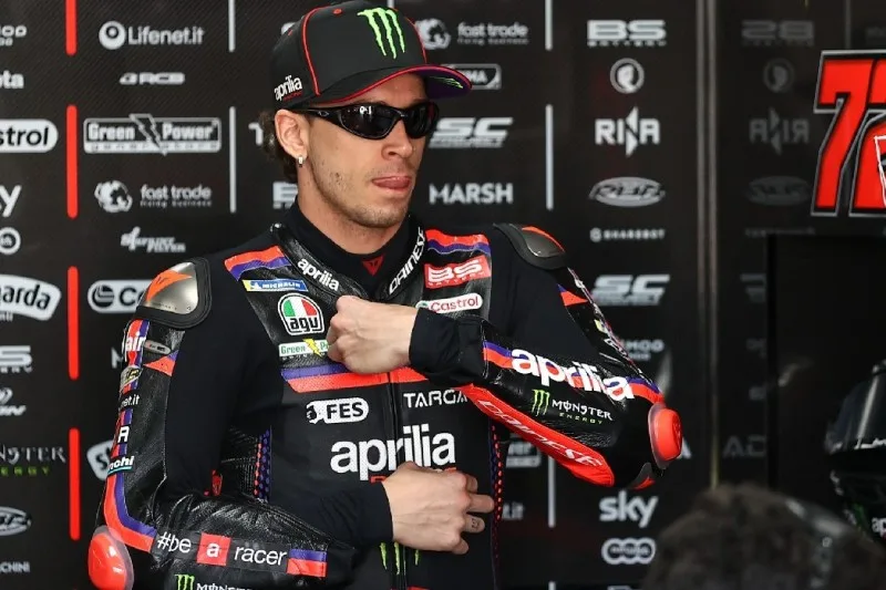 MotoGP: Marco Bezzecchi lidera TL1 em Mandalika; Moreira cai e é 20º