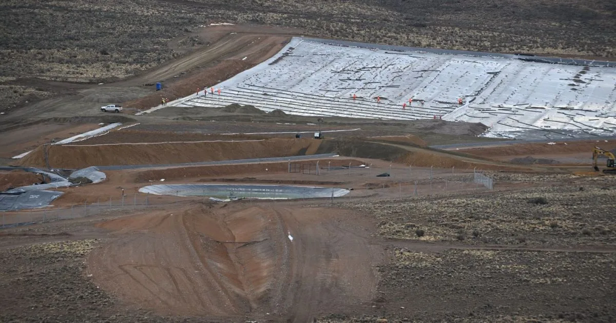 Calcatreu: no hubo acuerdo y Trabajo y Patagonia Gold seguirán negociando para levantar la suspensión