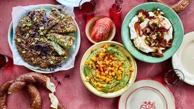 Meze Trio: Gemeinsam isst es sich besser