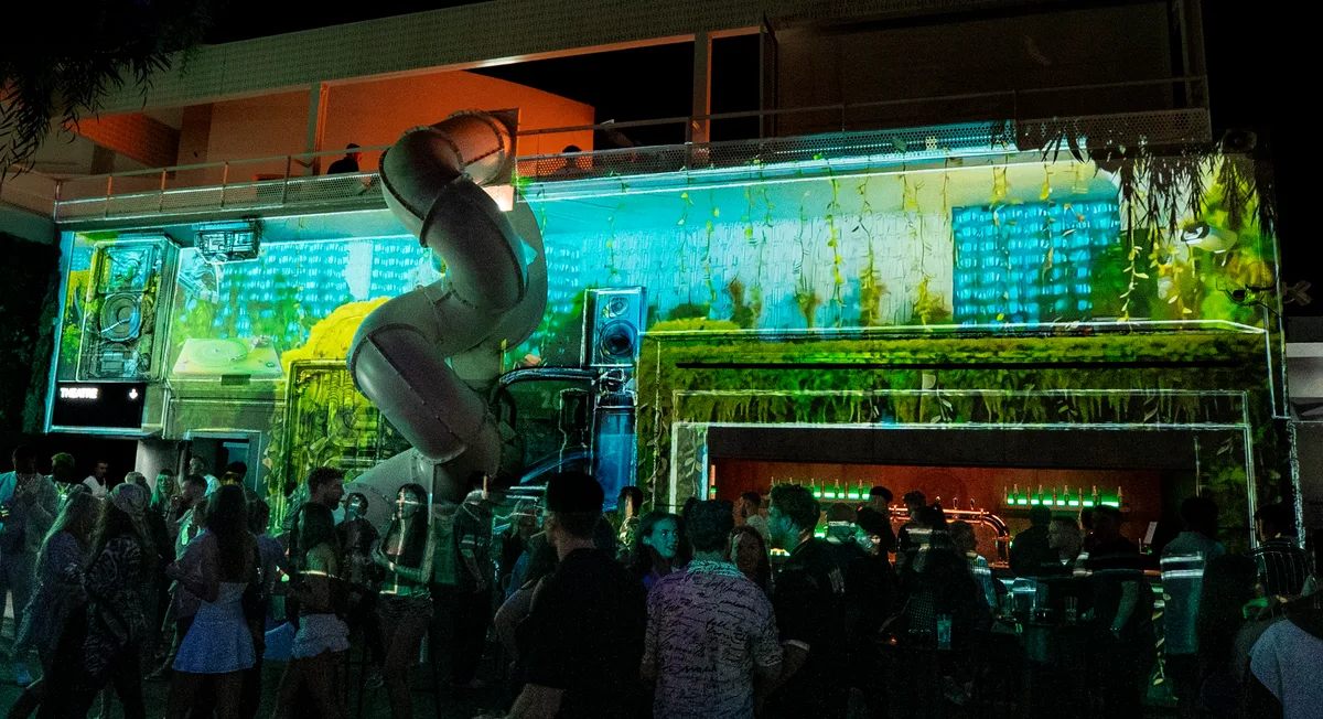 El arte se va de fiesta: las discotecas de Ibiza se transforman en galerías gigantes