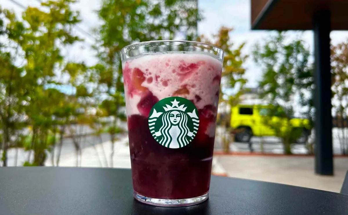 Starbucks Japan releases two new seasonal drinks that blur the line between summer and autumn