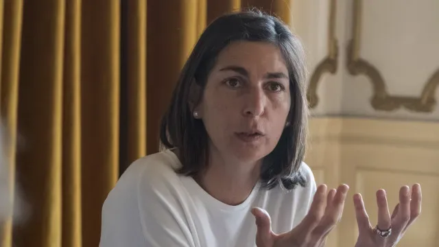 Ana Catarina Mendes acusa Leitão Amaro de ceder ao Chega e promover medo