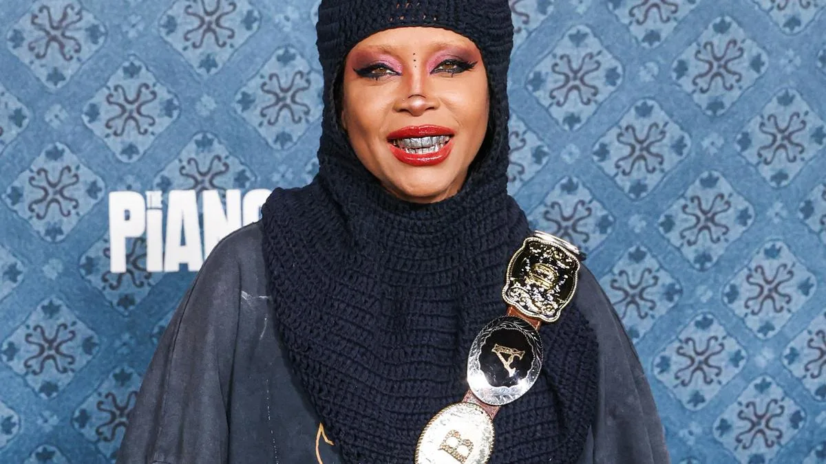 Erykah Badu compares her work as end-of-life doula to 'art'
