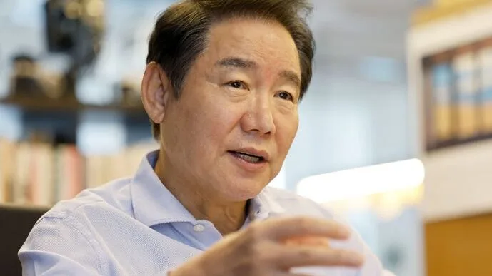 40년 예술 서랍 연 박상원…"위대한 예술가는 훔치고, 도시는 깨어난다"