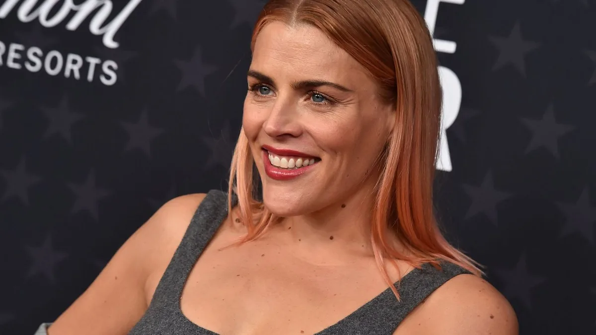 Amerikanische Schauspielerin: Busy Philipps spricht über Hirntumor-Diagnose und -Operation