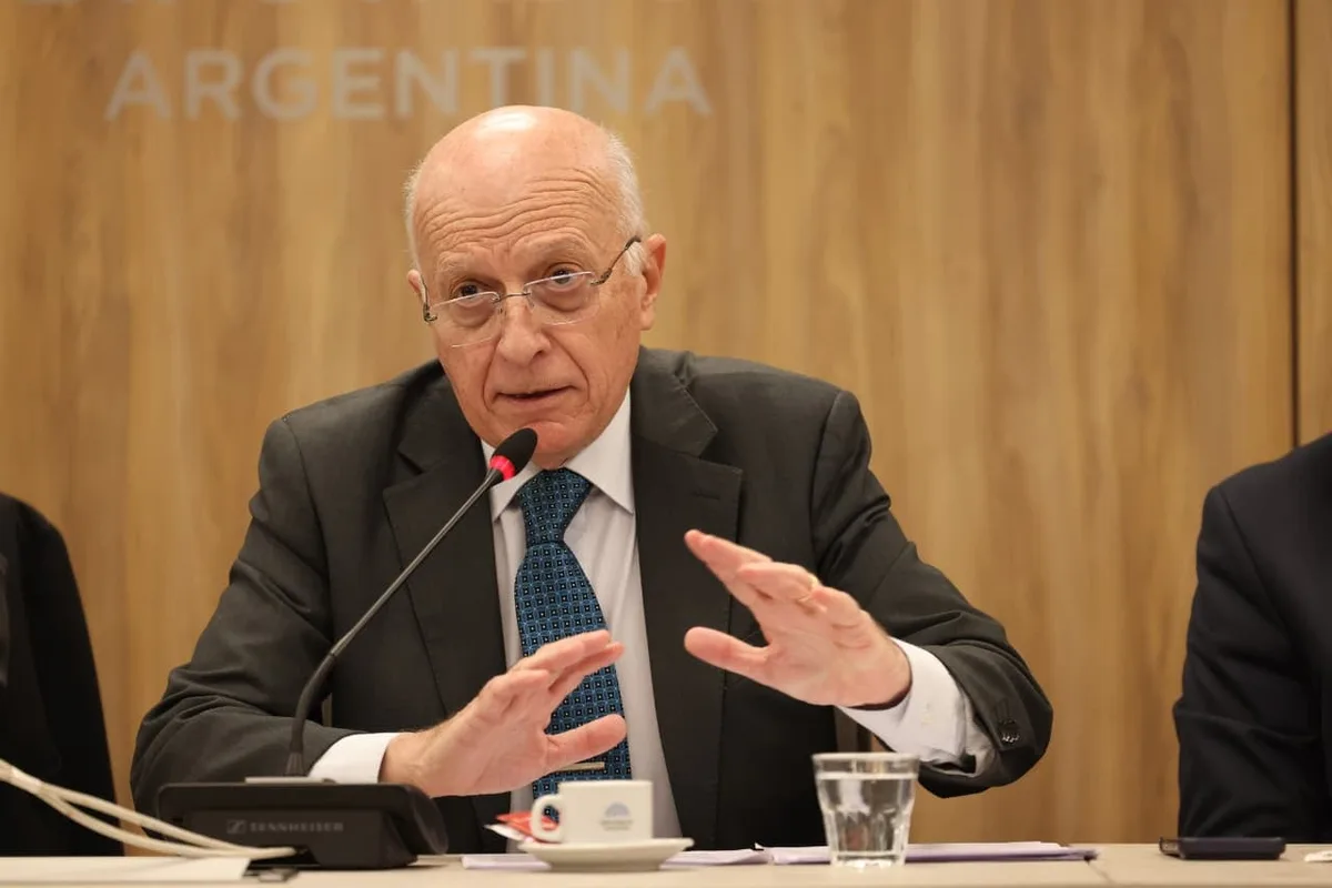 El procurador general de la Nación rechazó que el juez federal de Campana se quede con una causa por los fondos de la AFA