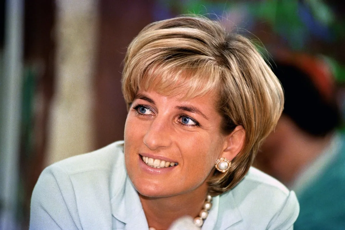 Earl Spencer to publish book about life of his sister Diana, Princess of Wales
