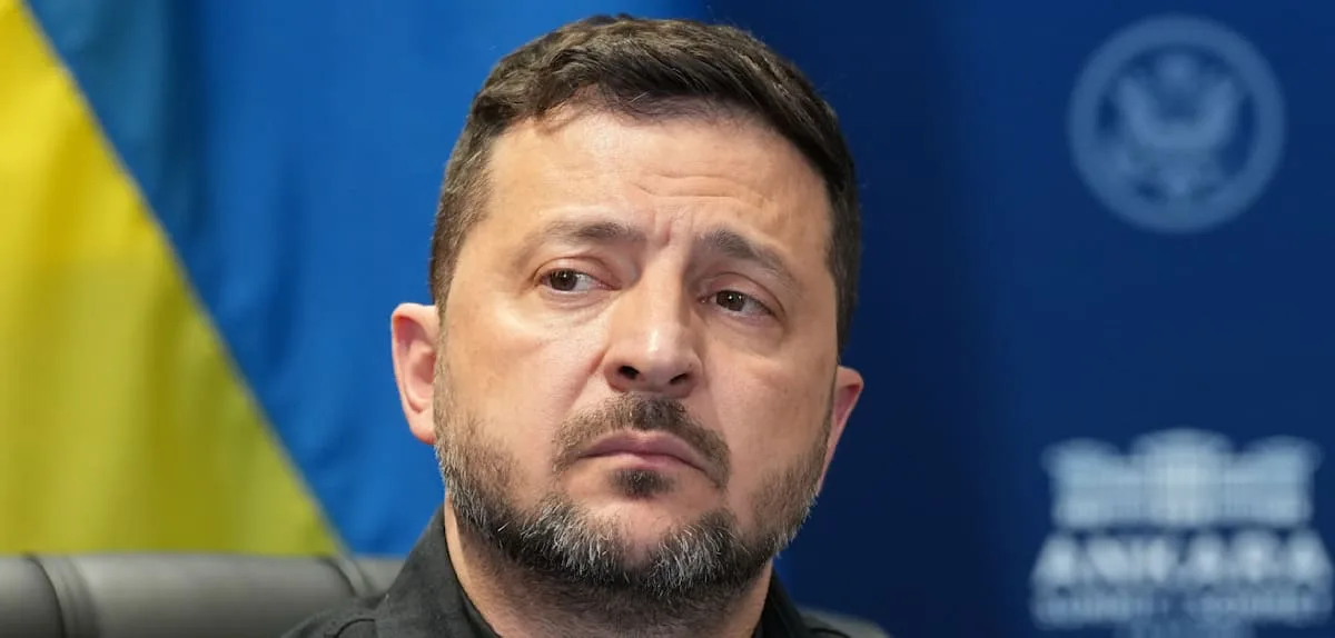 Selenskyj kündigt Personaländerungen im Militär und Präzisionsschläge auf Russland an