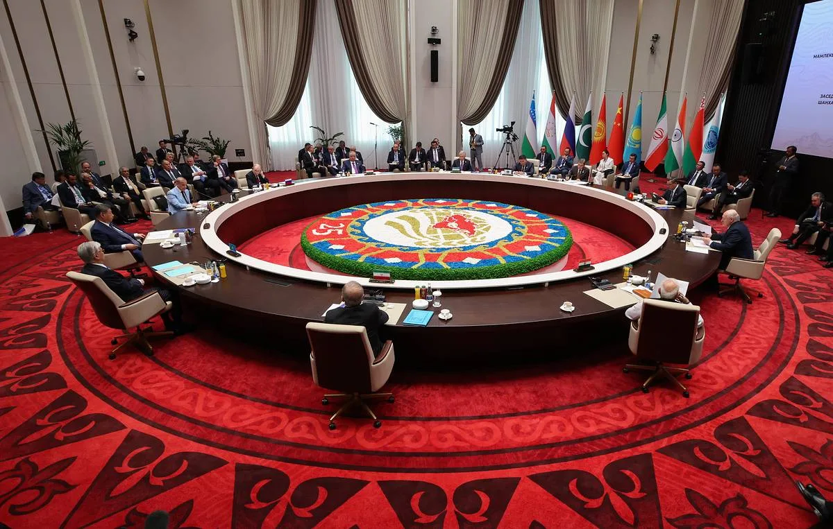 SCO summit ends with adoption of two dozen key documents
