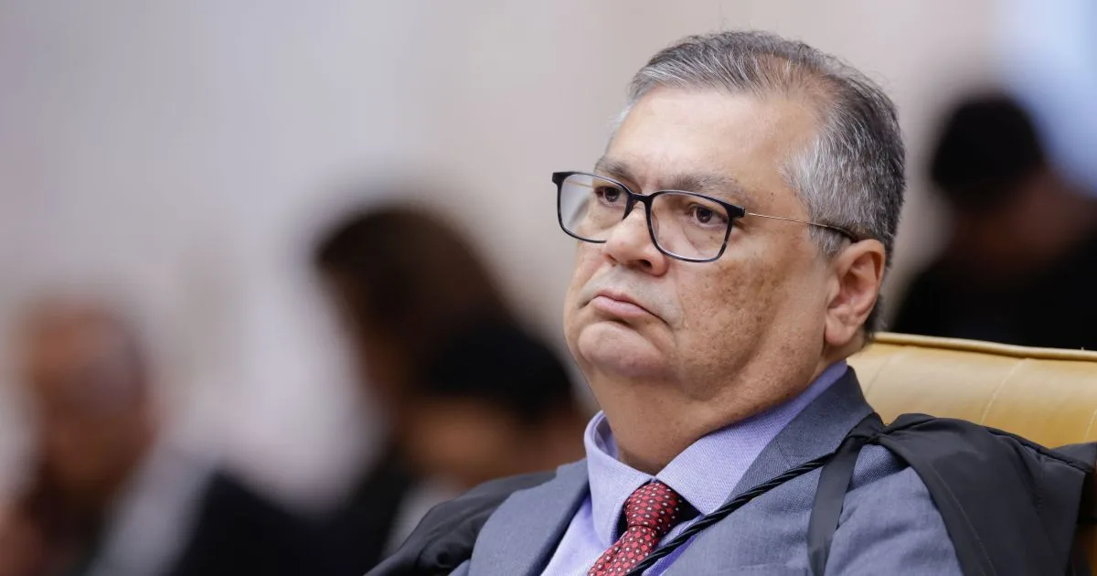 Dino tira sigilo de decisões sobre investigação de corrupção no Maranhão