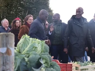 EN IMAGES. « Venir pour déconstruire ces préjugés » : Bally Bagayoko et LFI en campagne bretonne, un accueil chaleureux