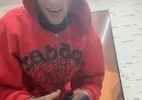 Horas após conseguir HC, Oruam tira tornozeleira eletrônica em live