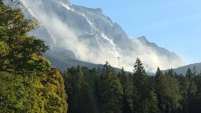 Klimawandel: Viel Staub nach Felssturz an der Zugspitze