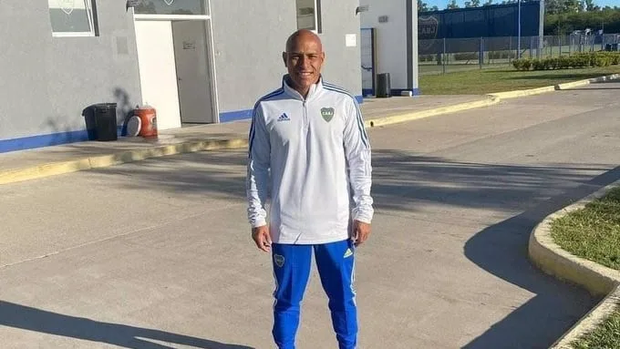 Robaron la casa familiar del ex jugador de Boca Clemente Rodríguez: se llevaron plata y camisetas
