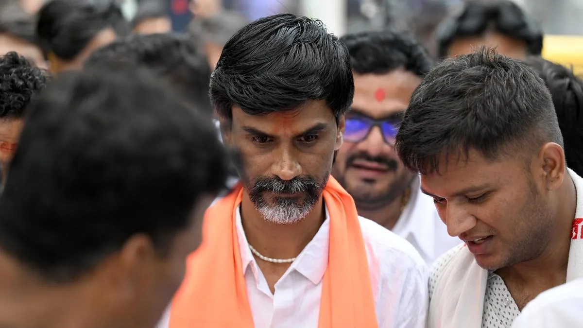 Maratha Activist Manoj Jarange begins fast over kunbi certificates