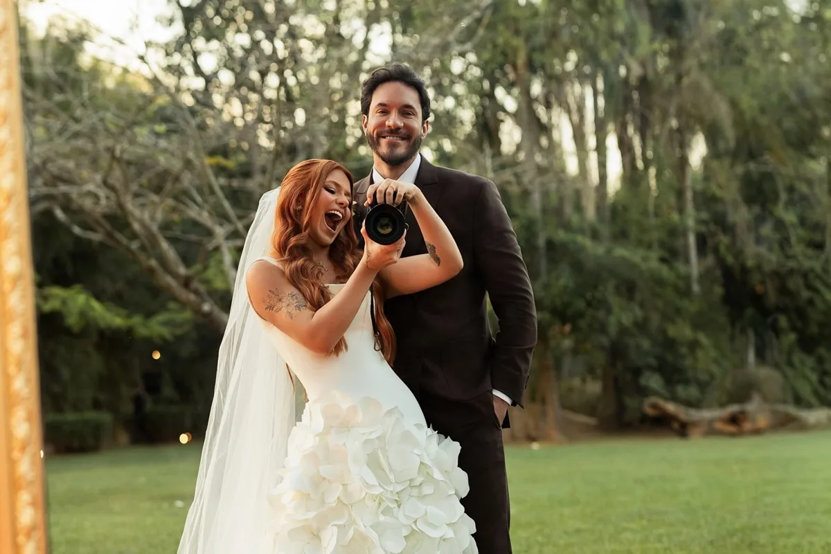 Viih Tube revela que Eliezer adotou seu sobrenome após casamento