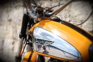 Leilão de motos tem BMW, Ducati e Triumph com até 30% de desconto