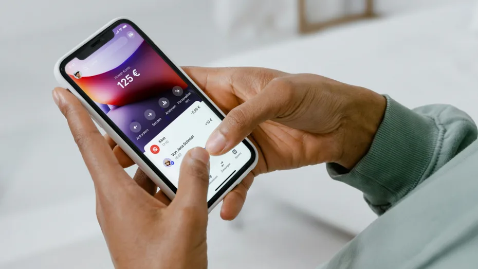 Datenleck bei Revolut: Wie Angreifer Kundendaten über eine Behörden-Domain abgriffen