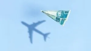 Passagens aéreas mais caras e custos “nas alturas”: o peso da reforma tributária para a aviação