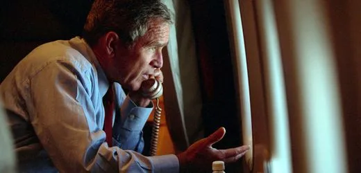 9/11 im historischen Liveticker: George W. Bush kündigt Vergeltung an – die USA hätten ihre Feinde immer bezwungen, »und wir werden das auch diesmal«