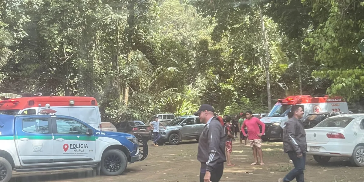 Instrutor sofre queda durante rapel em cachoeira e é socorrido por equipes de emergência em Mucajaí