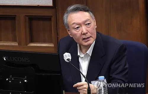 [속보] 특검, '계엄 관련 위증' 尹 2심서 벌금 1천만원 구형