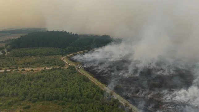 Incendie dans les Fagnes : un feu d’une ampleur inédite ravage l’est de la Belgique