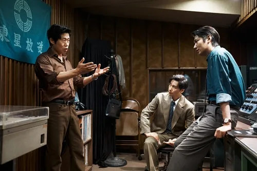 '암살자(들)', '타짜 4'·'오디세이' 제치고 개봉 첫날 1위