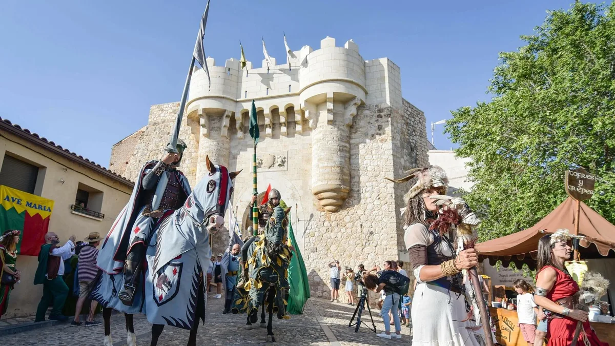 La feria medieval perfecta para visitar hasta el 23 de agosto: en un parque natural de glaciares y quebrantahuesos