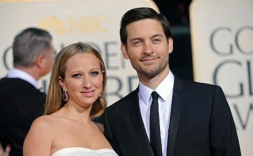 Tobey Maguire oficia la boda de su exesposa; sus hijos también asistieron a la ceremonia