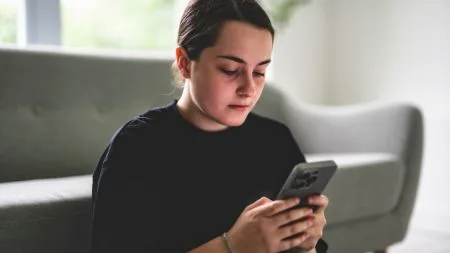 ChatGPT for Teens soll zu „Nutzung von KI mit Selbstbewusstsein” führen