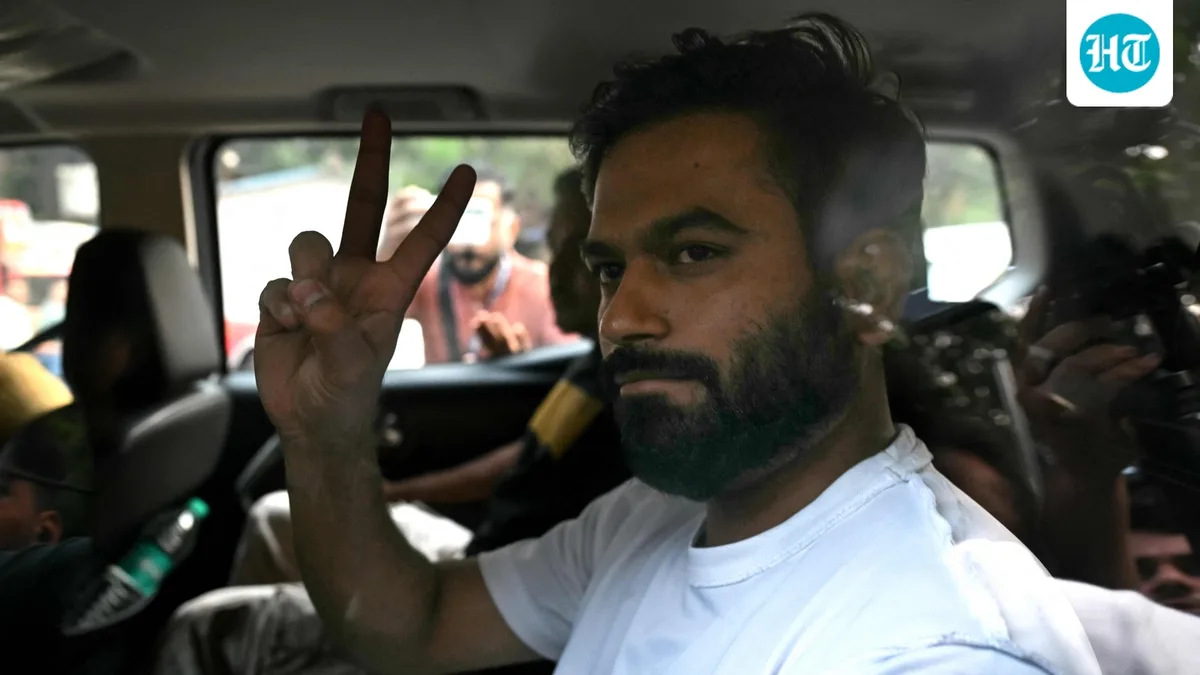Delhi Police lodge 3 FIRs over CJP's Tiranga march; Abhijeet Dipke, Neha Bora released