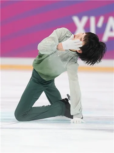 피겨 황규진, 1차 주니어 GP 15위…복귀한 러시아 전 종목 석권